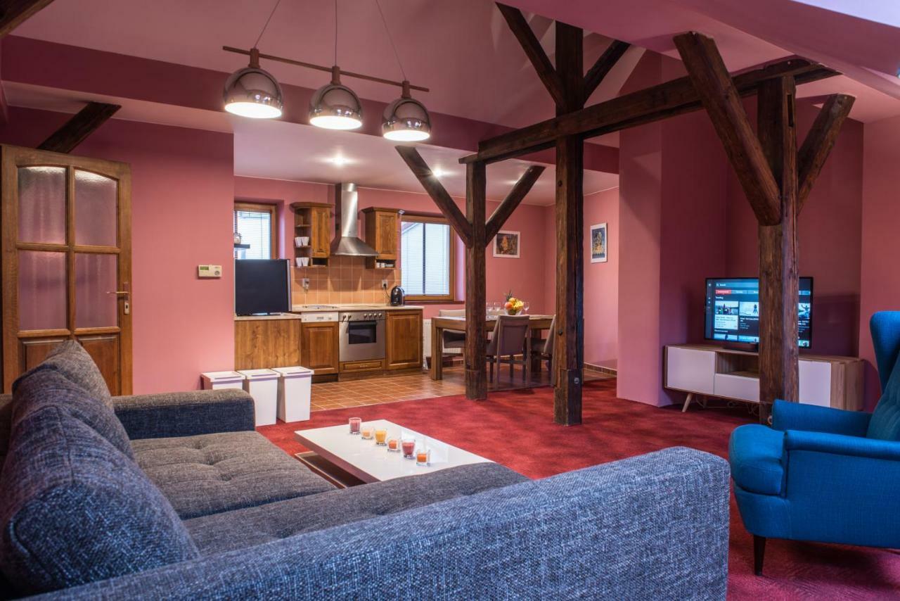 Spacious And Quiet Attic Flat In Centre Praga Zewnętrze zdjęcie
