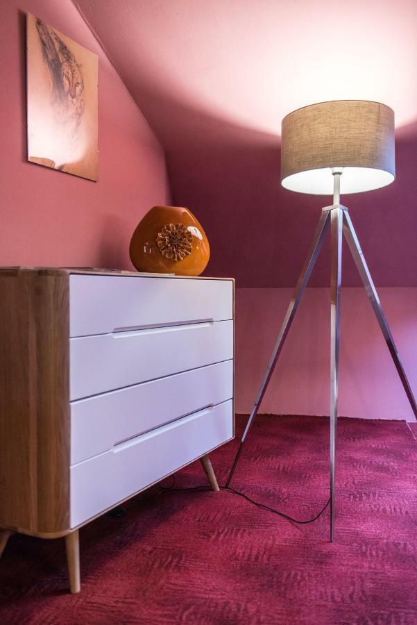 Spacious And Quiet Attic Flat In Centre Praga Zewnętrze zdjęcie